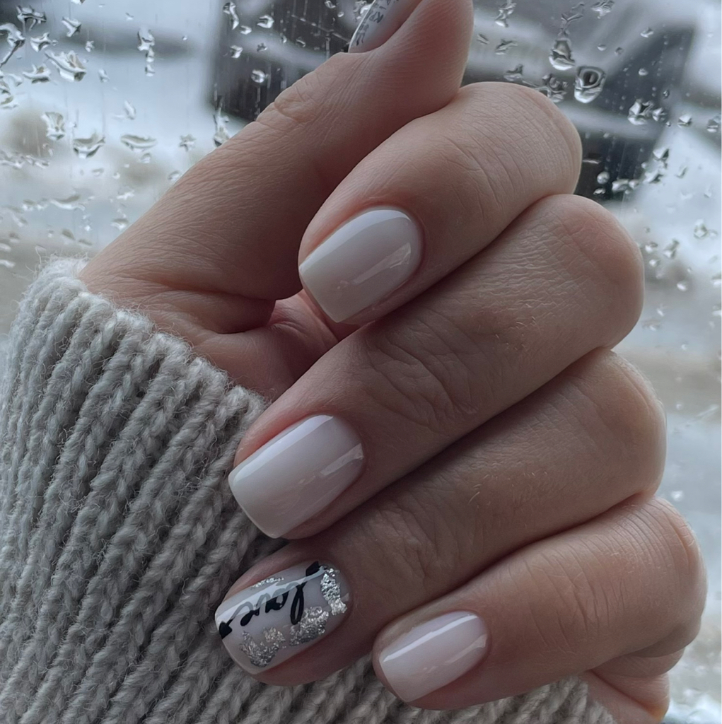 Маникюр с покрытием (укрепление гелем, полигелем, акрилом)