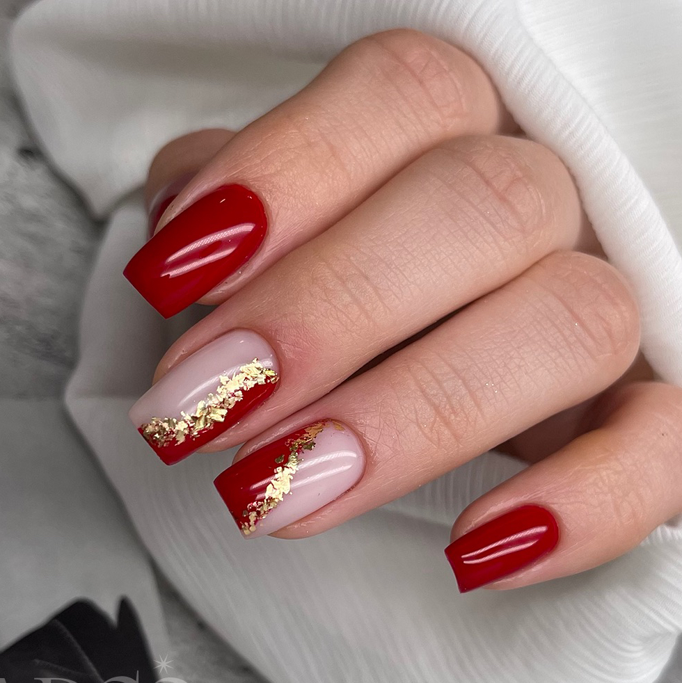 Маникюр с покрытием гель лак (выравнивание входит)