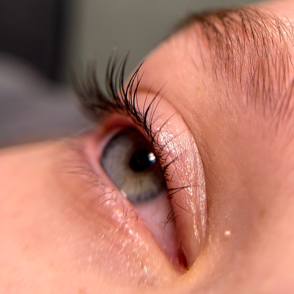 Окрашивание ресниц