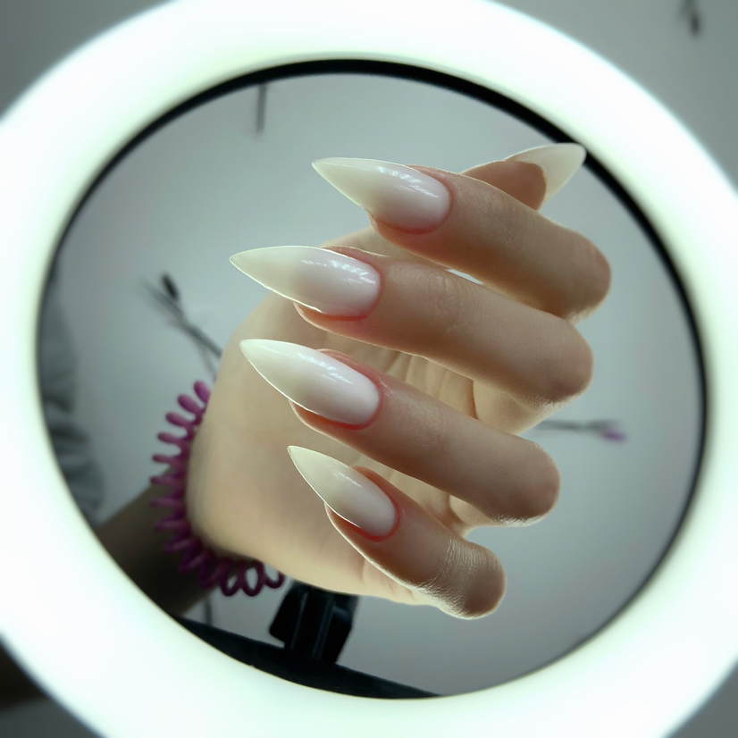 Наращивание ногтей