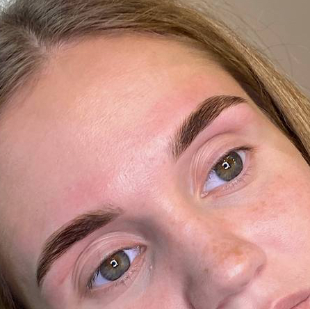 Окрашивание бровей  хной