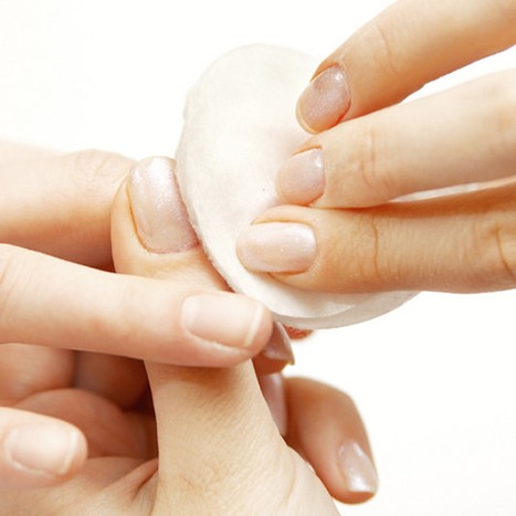 Снятие обычного лака