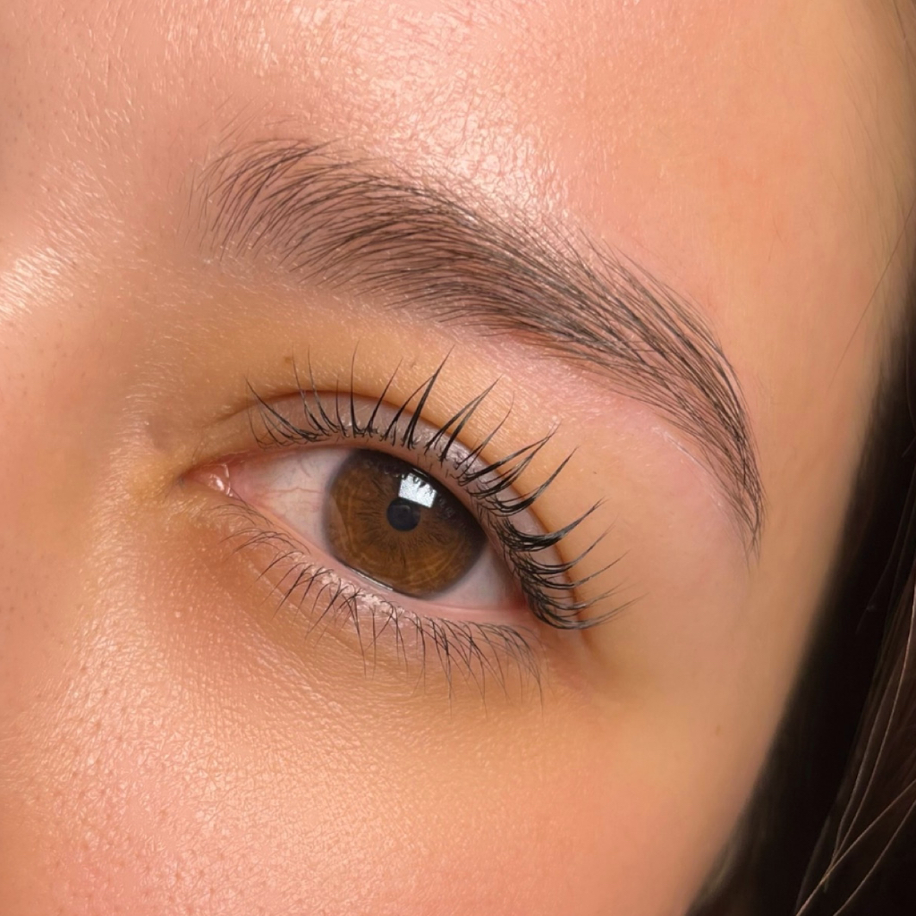 Архитектура и коррекция бровей