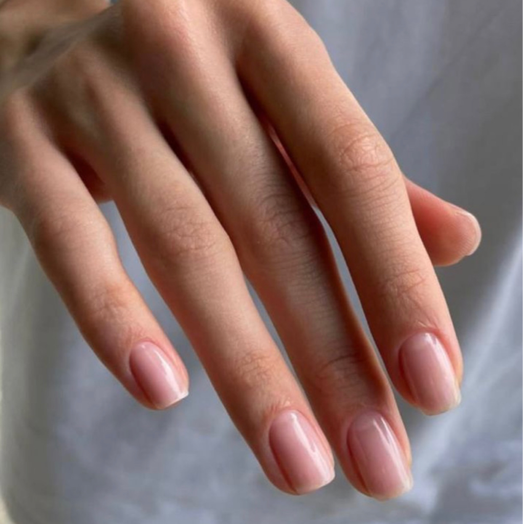 Маникюр без покрытия