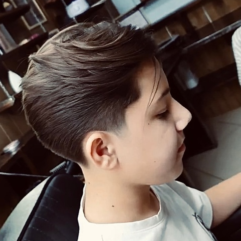 Стрижка ножницами\\Haircut with scissors