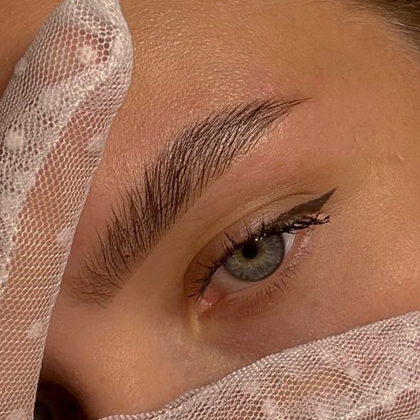 Ламинирование бровей