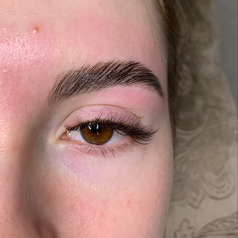 Ламинирование бровей