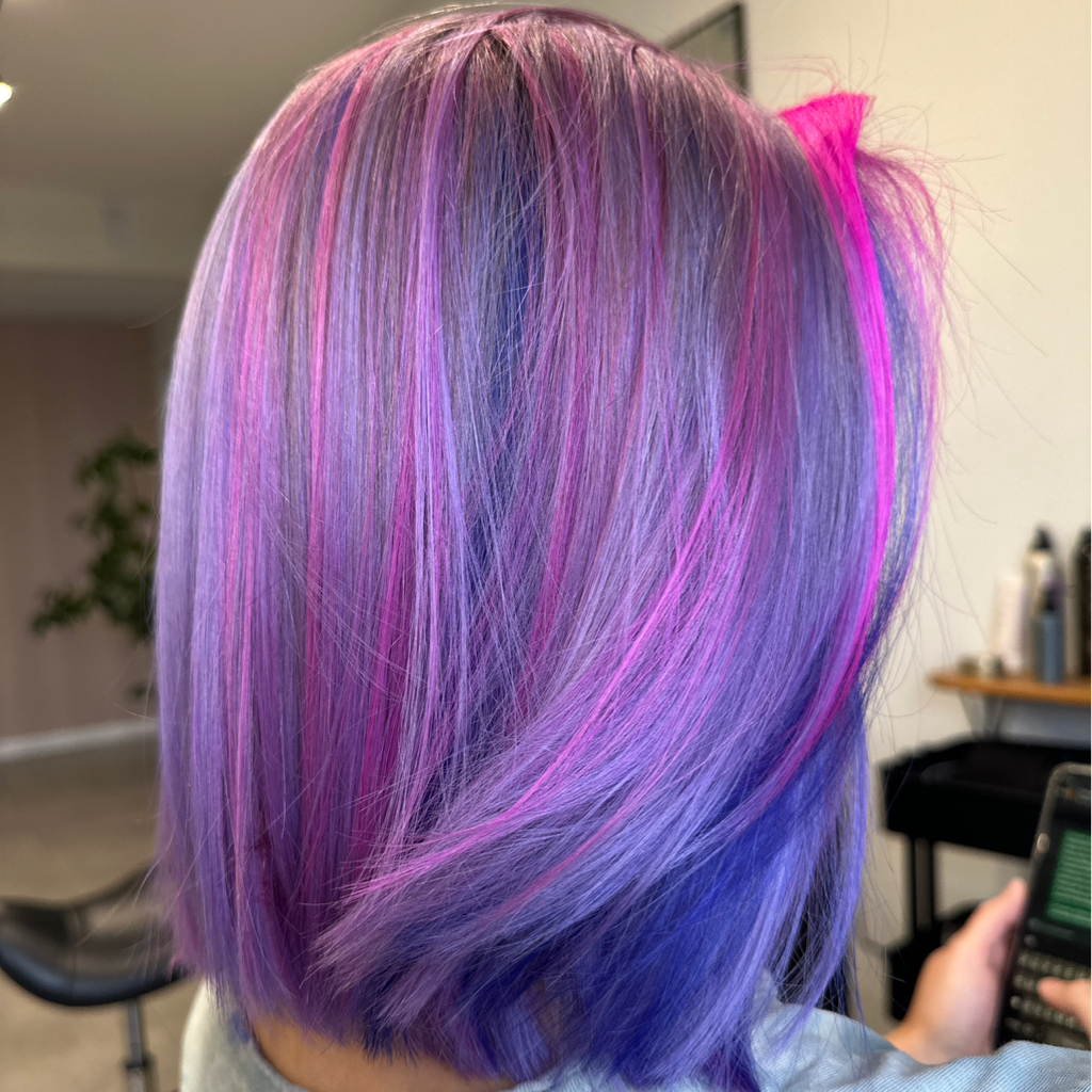 Яркое окрашивание, цветные волосы