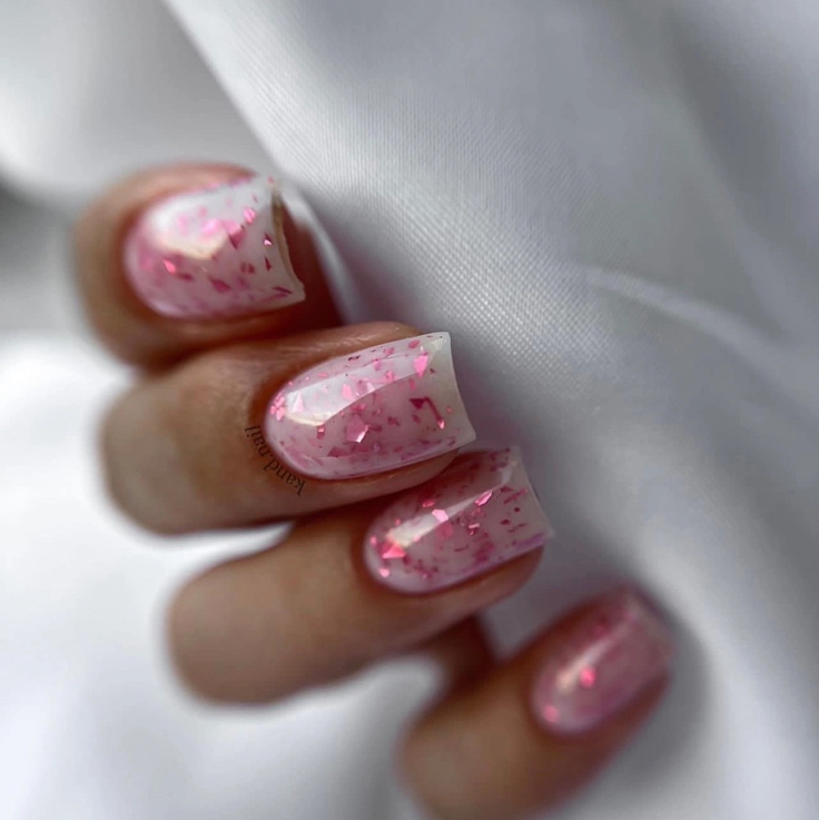 Маникюр с однотонным покрытием