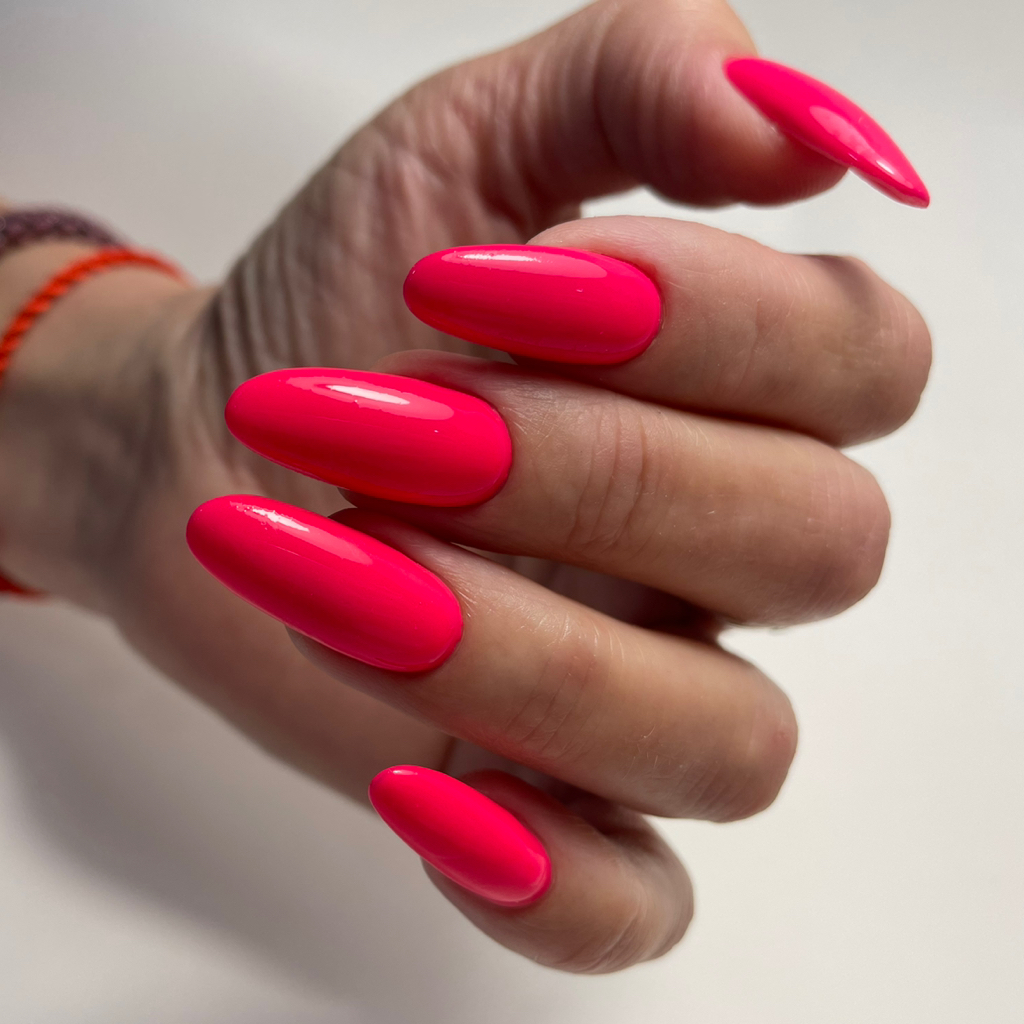 Наращивание ногтей