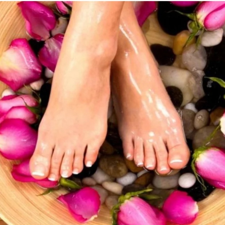 Уход за ножками (парафинотерапия)/массаж+ крем