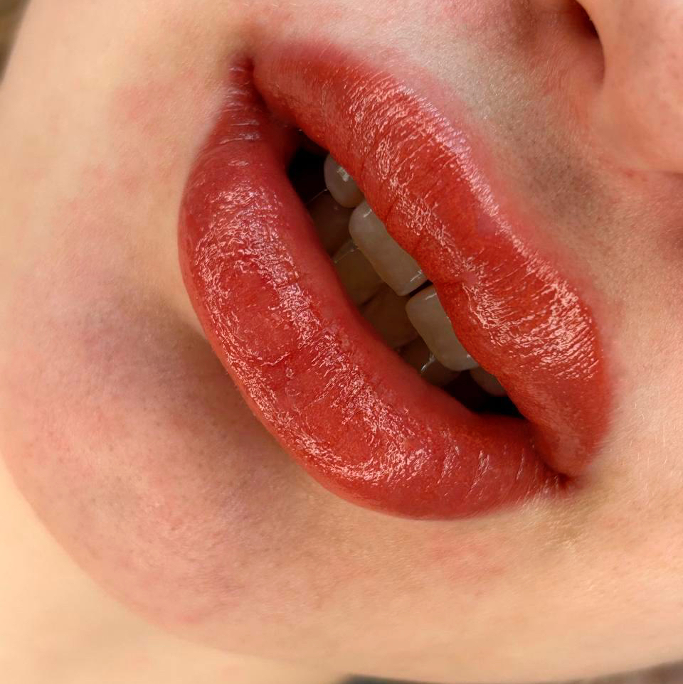 Перманентный макияж губ без коррекции