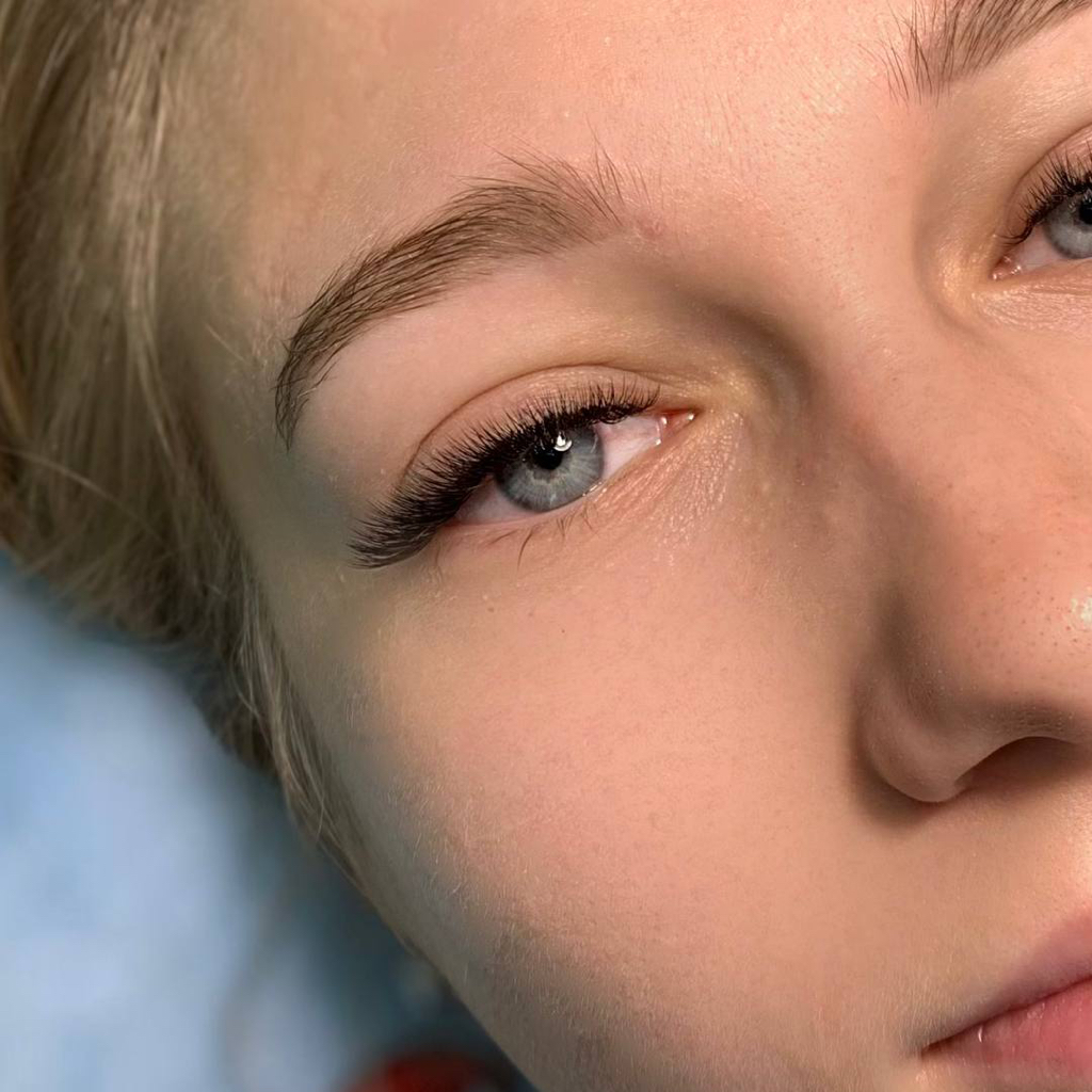 Наращивание Ресниц 3D