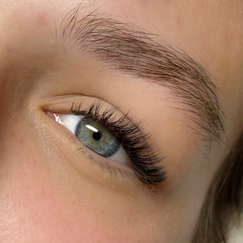 Наращивание ресниц 2д