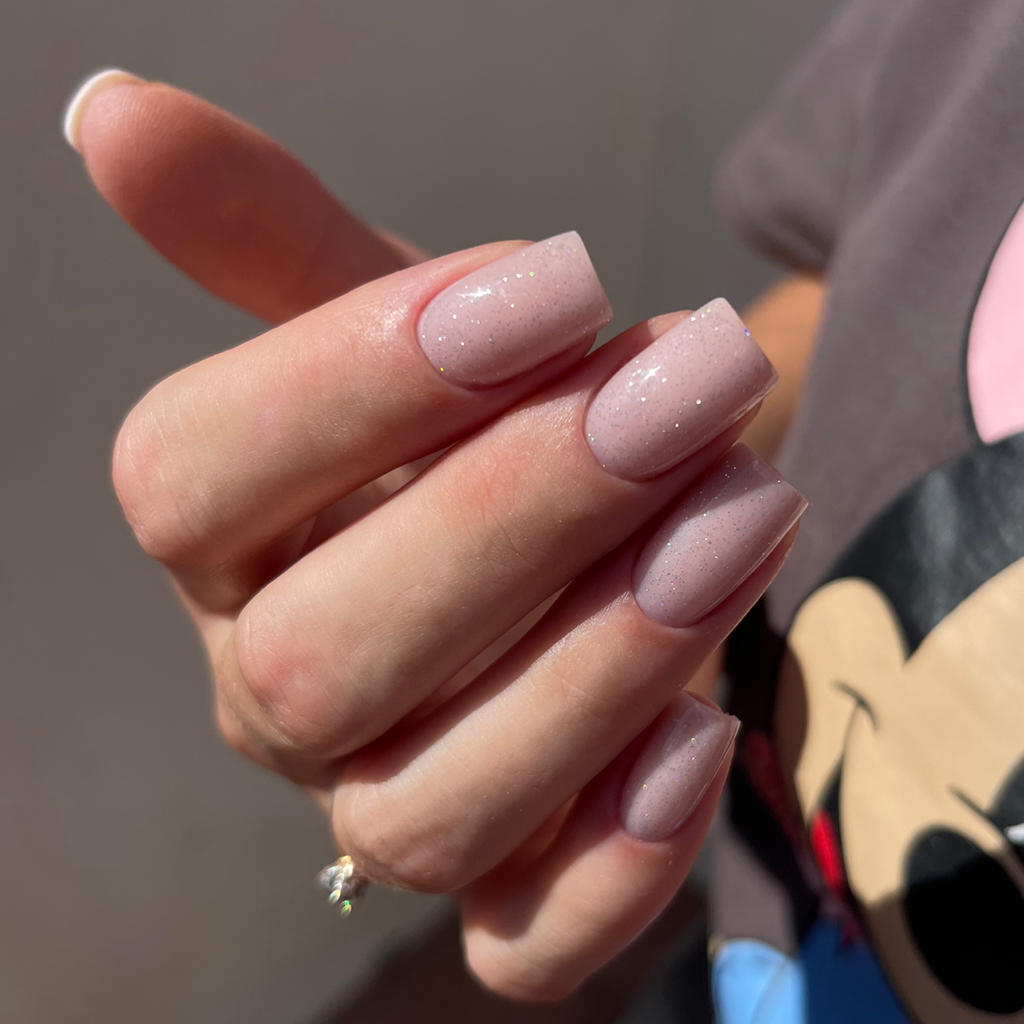 Маникюр с укреплением жёстким материалом и покрытием гель лак у Мастера специалиста