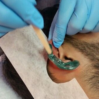 Buдалення волосся воском - Waxing